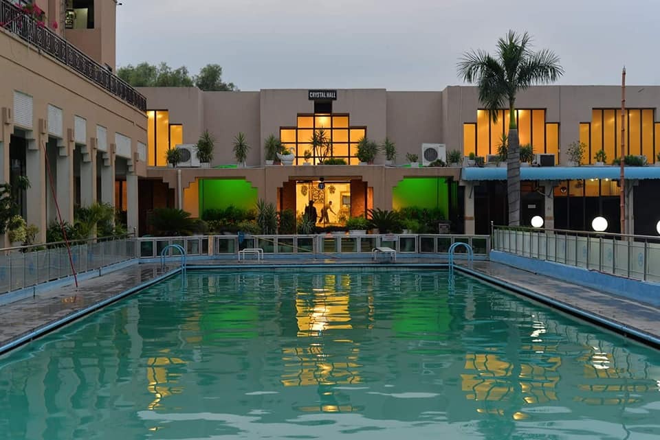 Swimming pool paradise